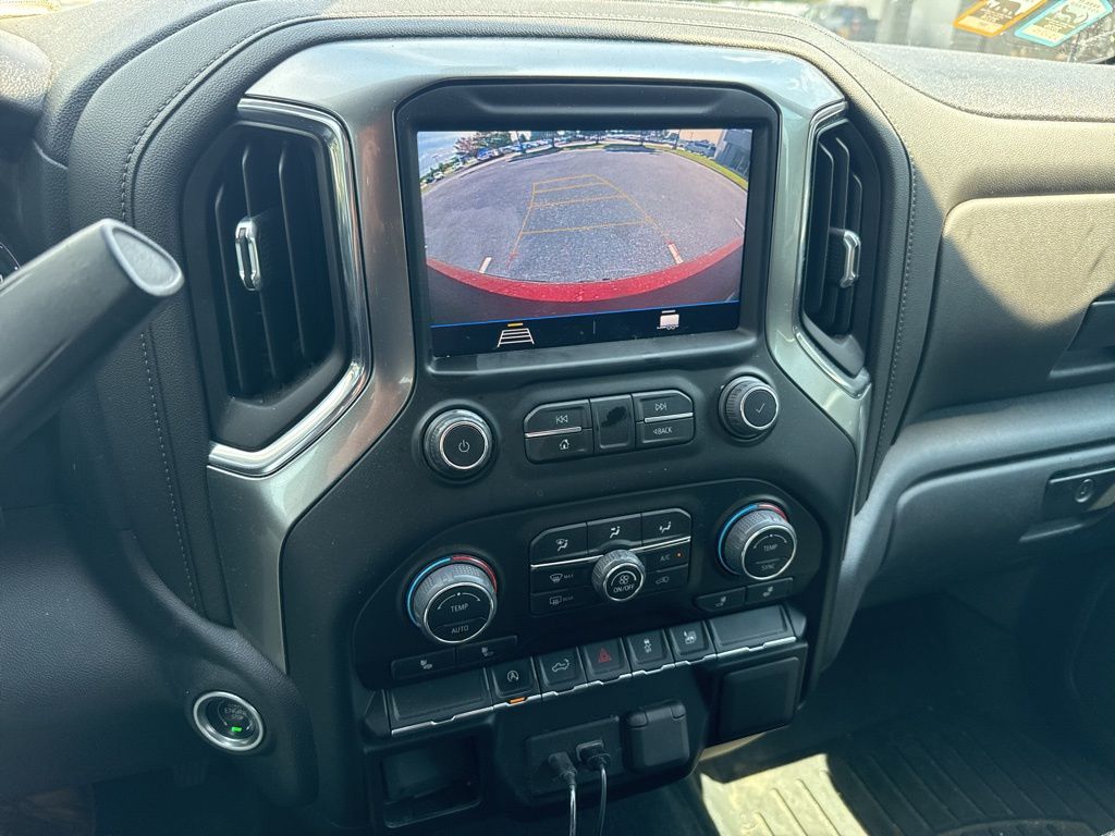 2021 Chevrolet Silverado 1500 LT photo 6