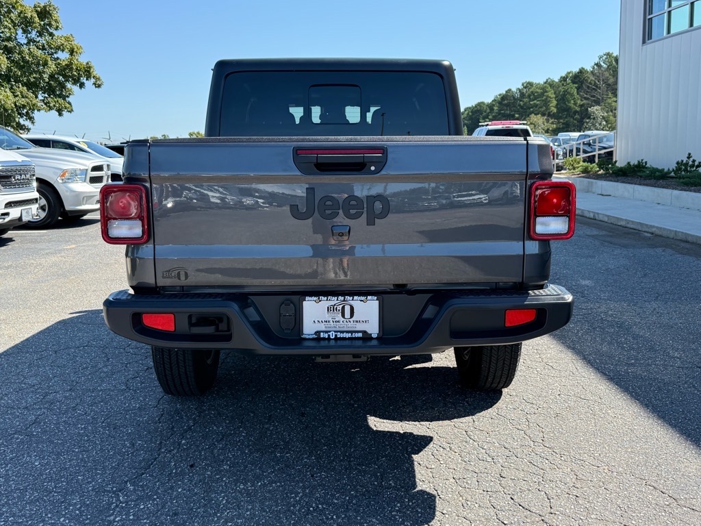 2025 Jeep Gladiator Sport S photo 3