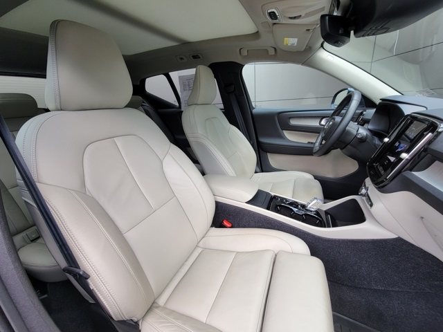 2022 Volvo XC40 T5 Inscription photo 19