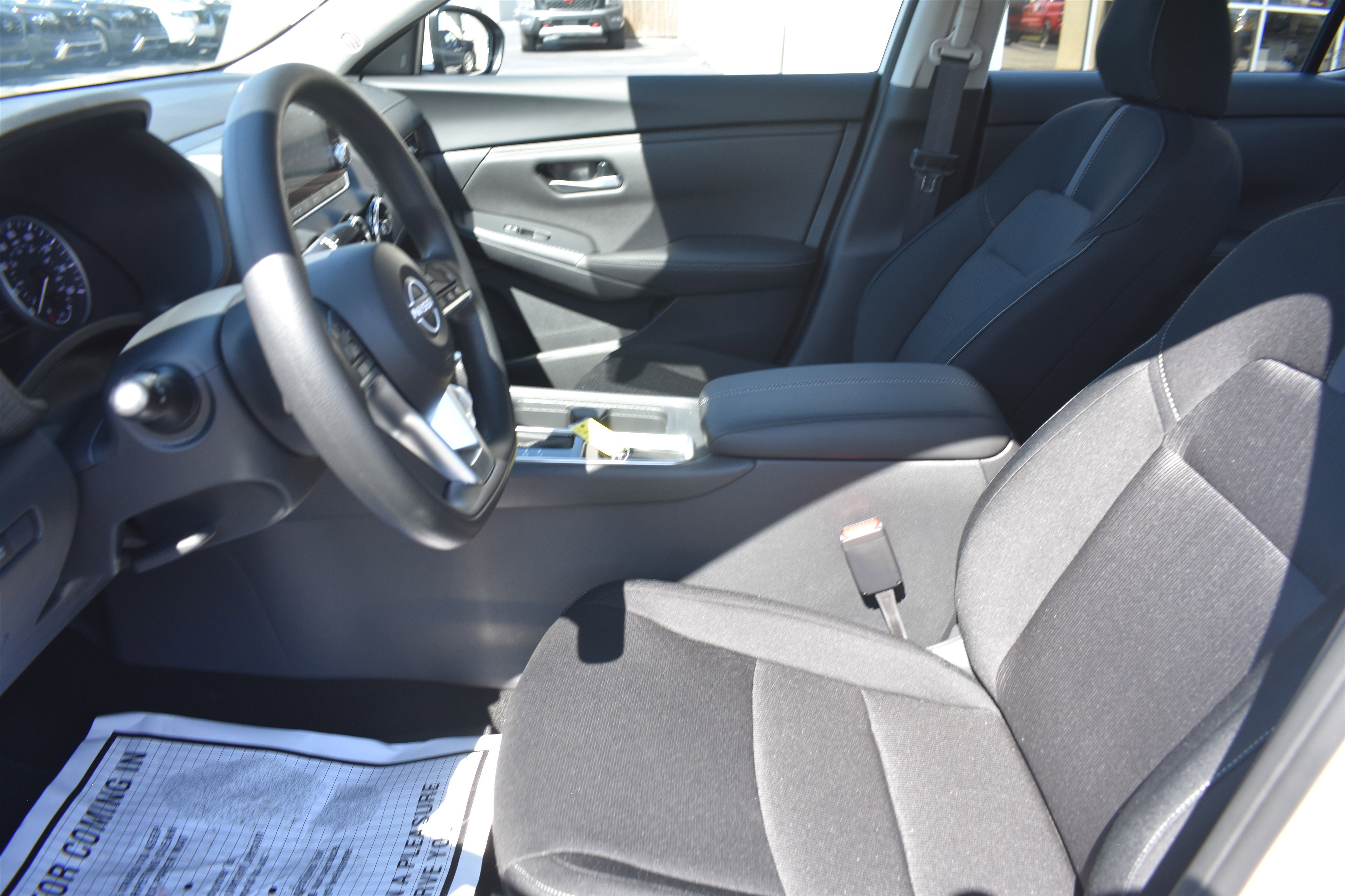 2025 Nissan Sentra SV photo 8