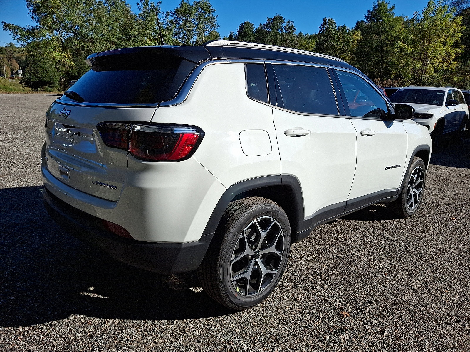 2026 Jeep Compass Limited photo 4