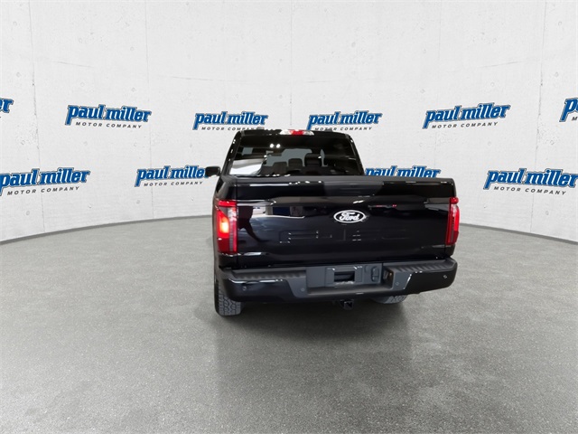 2025 Ford F-150 XLT photo 9