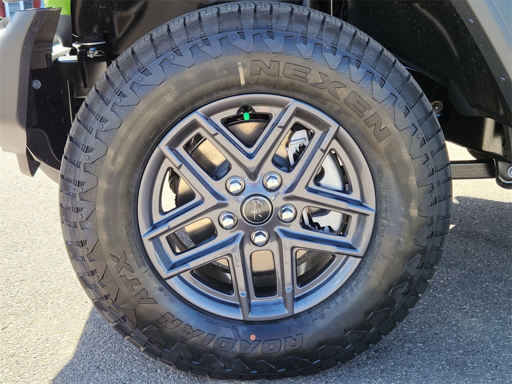 2025 Jeep Wrangler Sport S photo 11