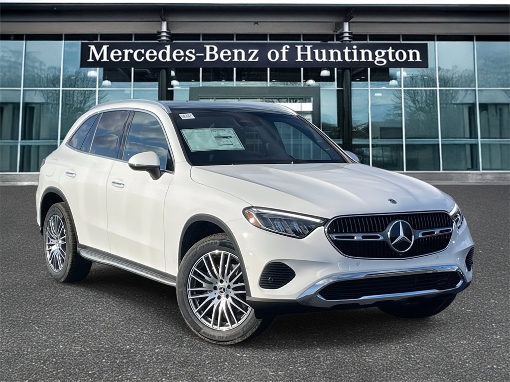 2026 Mercedes-Benz GLC Base's photo