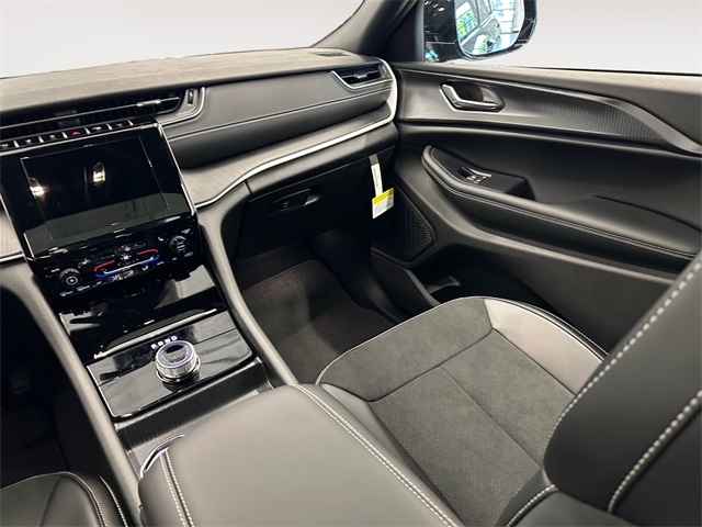 2025 Jeep Grand Cherokee Altitude X photo 9