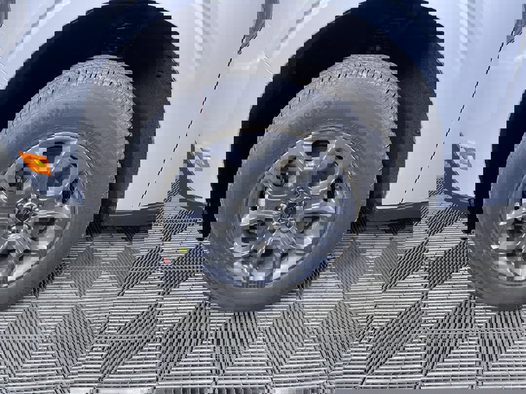 2025 Ford Maverick XLT photo 24