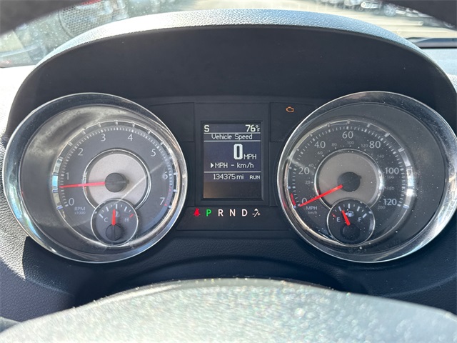 2013 Chrysler Town & Country photo 10