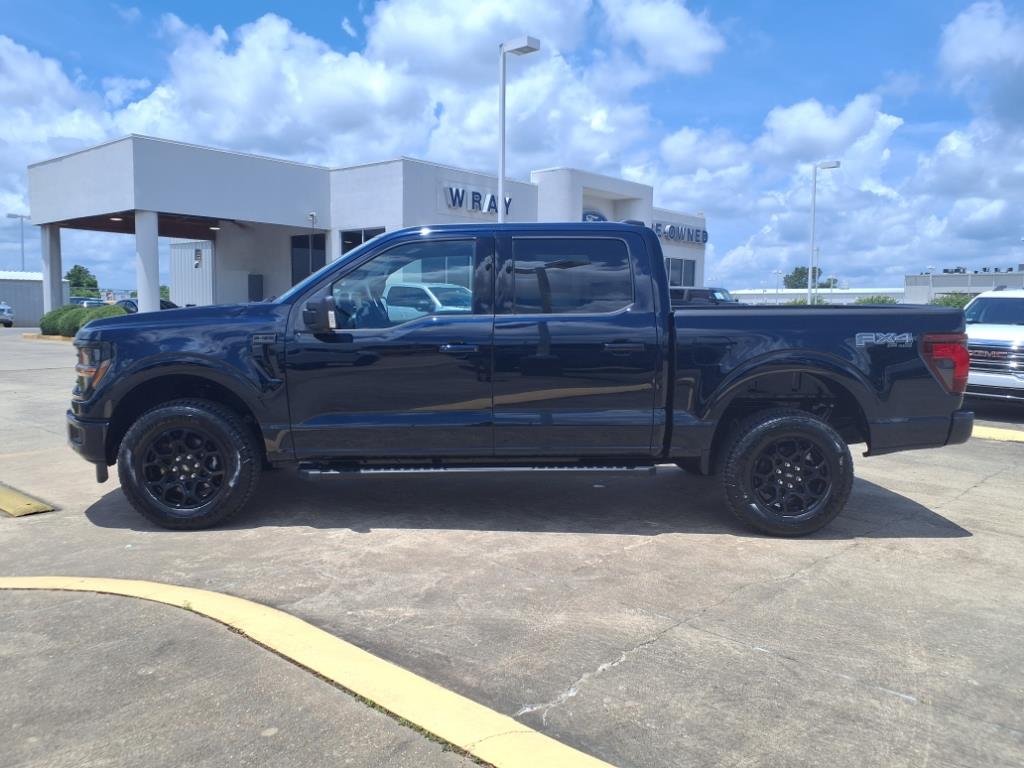 2025 Ford F-150 XLT photo 2