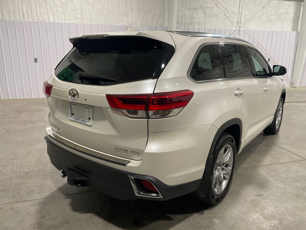 2019 Toyota Highlander Limited photo 2