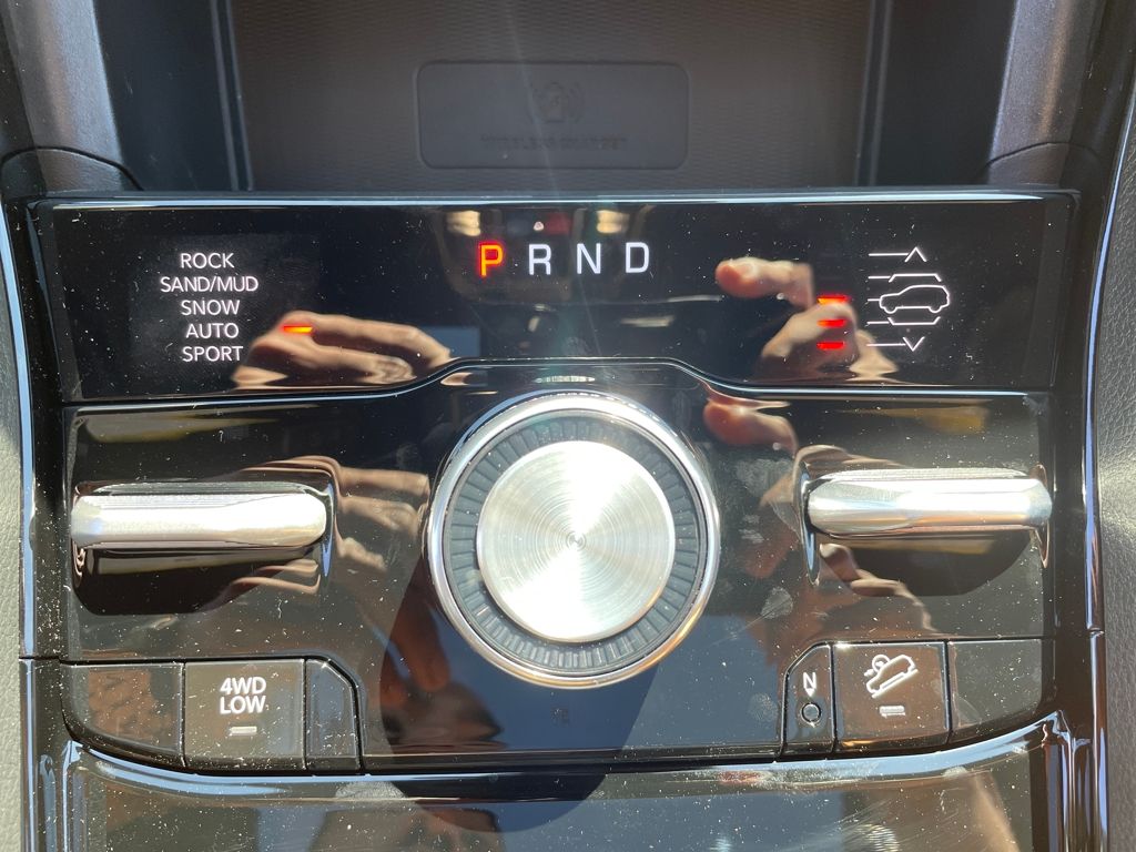 2025 Jeep Grand Cherokee L Summit photo 23