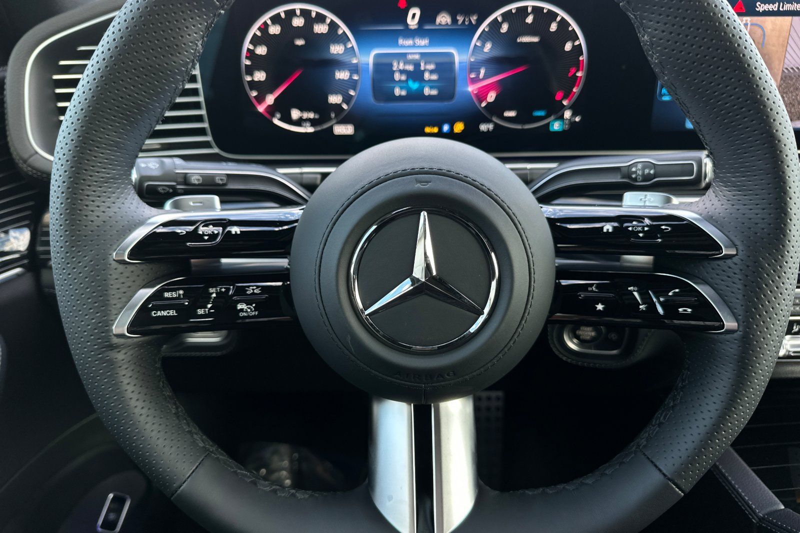 2026 Mercedes Benz GLS 580 4MATIC photo 19