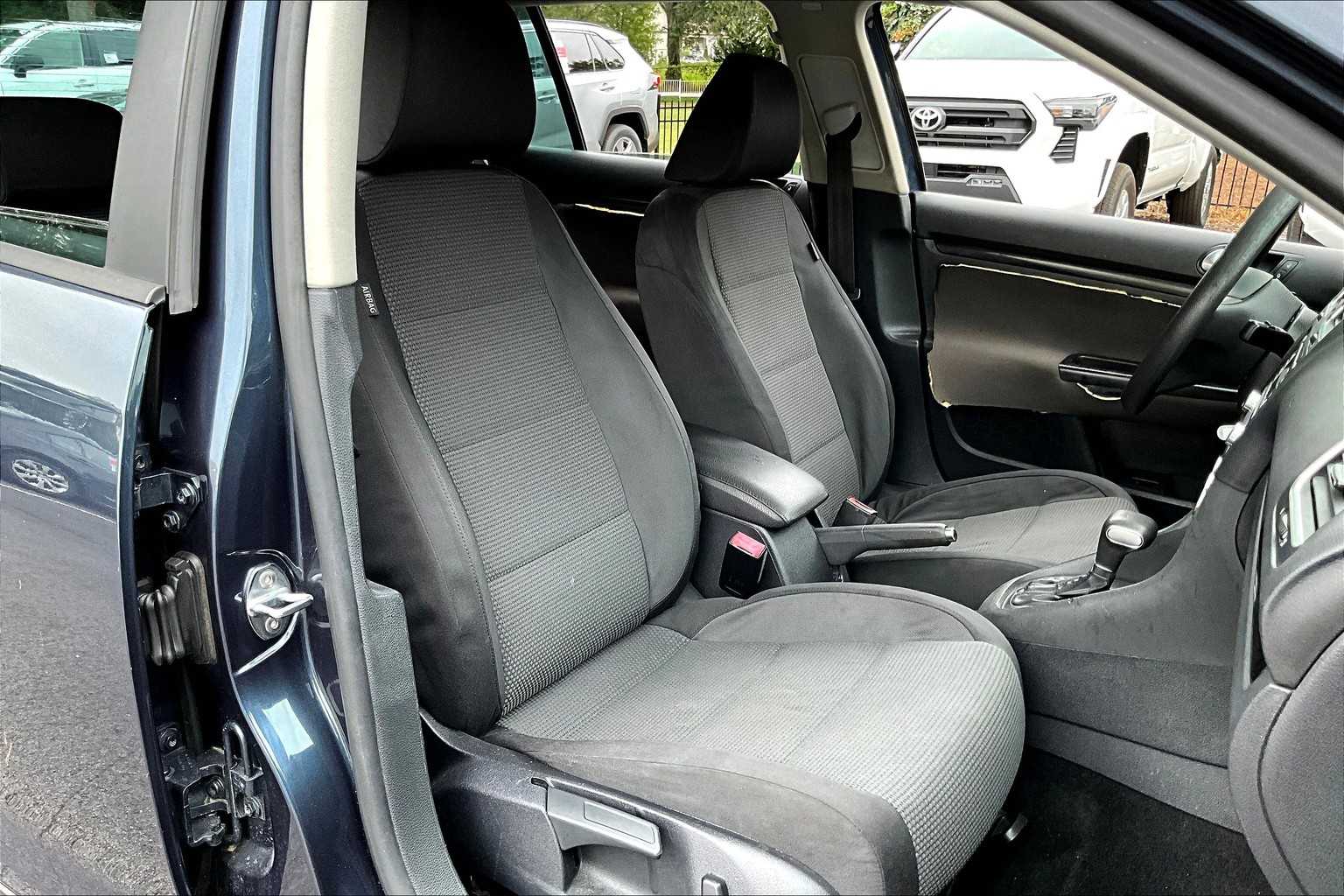 2010 Volkswagen Jetta SportWagen 2.5 S photo 8