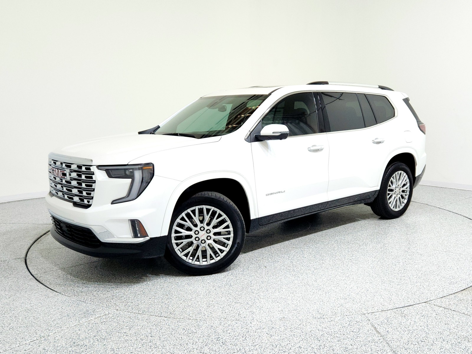 2024 GMC Acadia Denali's photo
