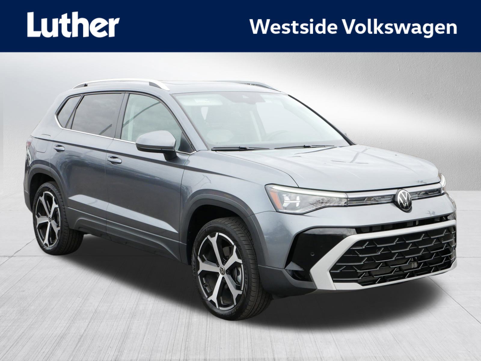 2025 Volkswagen Taos SEL's photo