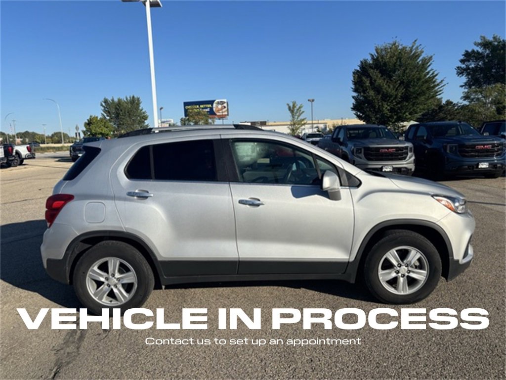 Used 2017 Chevrolet Trax LT with VIN 3GNCJLSB1HL286845 for sale in Rochester, Minnesota