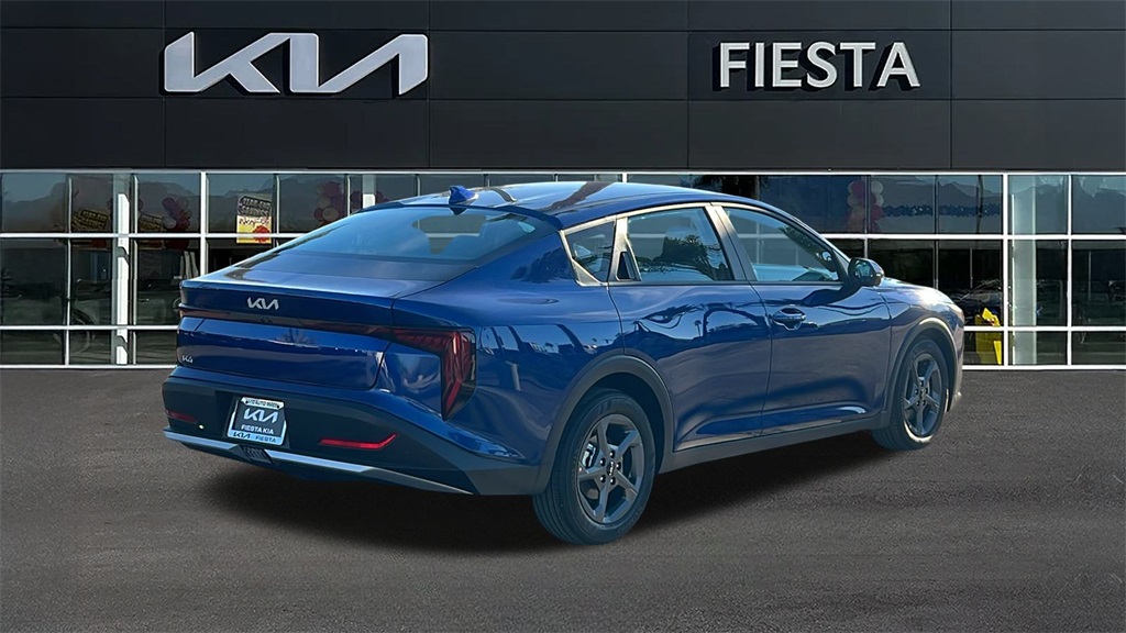 2025 Kia K4 LXS photo 4