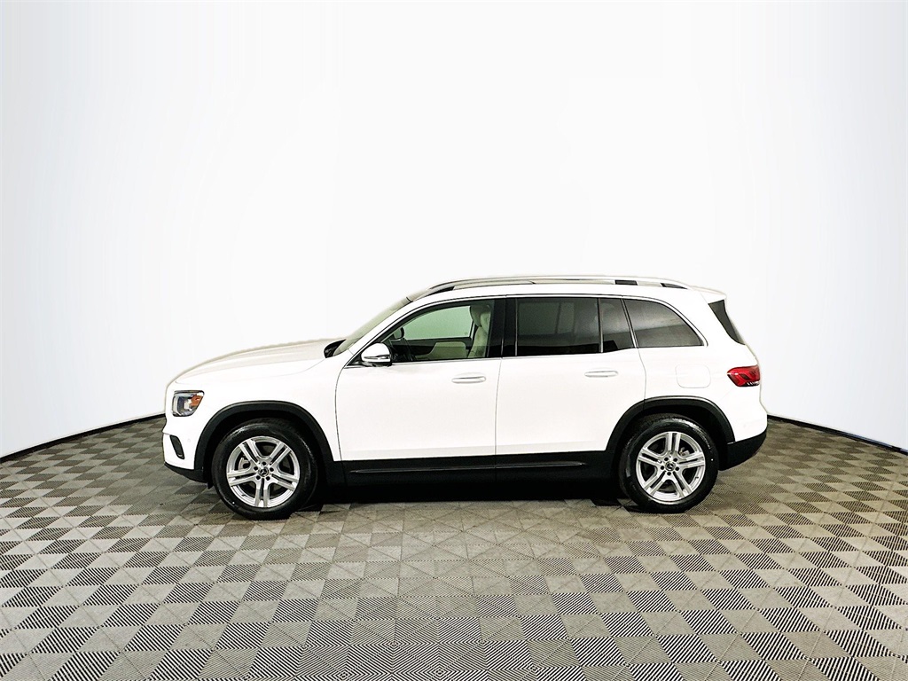 2022 Mercedes Benz GLB 250 4MATIC photo 4