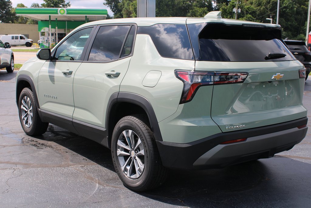 2026 Chevrolet Equinox LT photo 3
