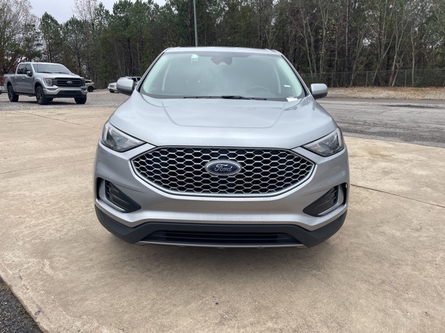 2024 Ford Edge SEL photo 2