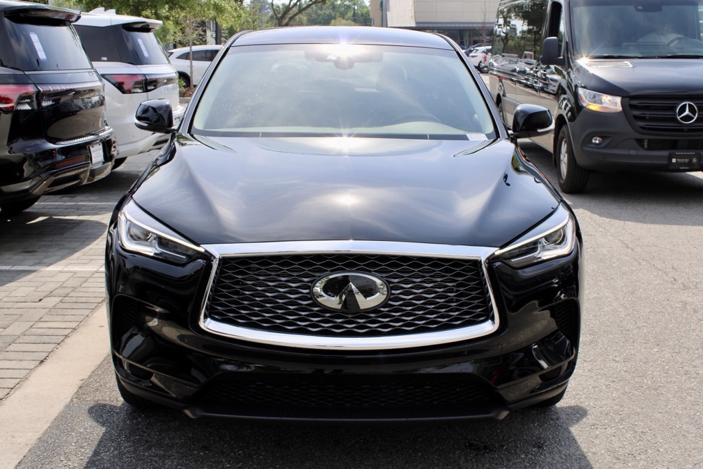2024 Infiniti QX50 Luxe AWD photo 2