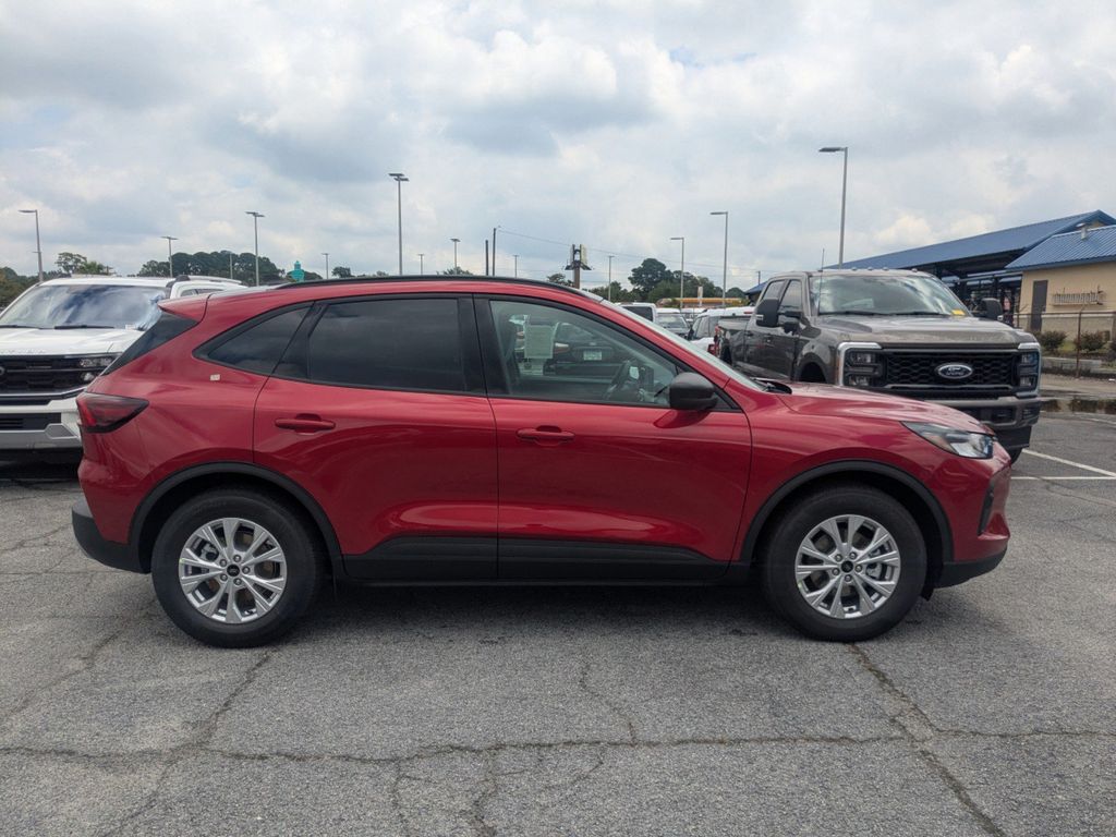 2025 Ford Escape Active photo 3