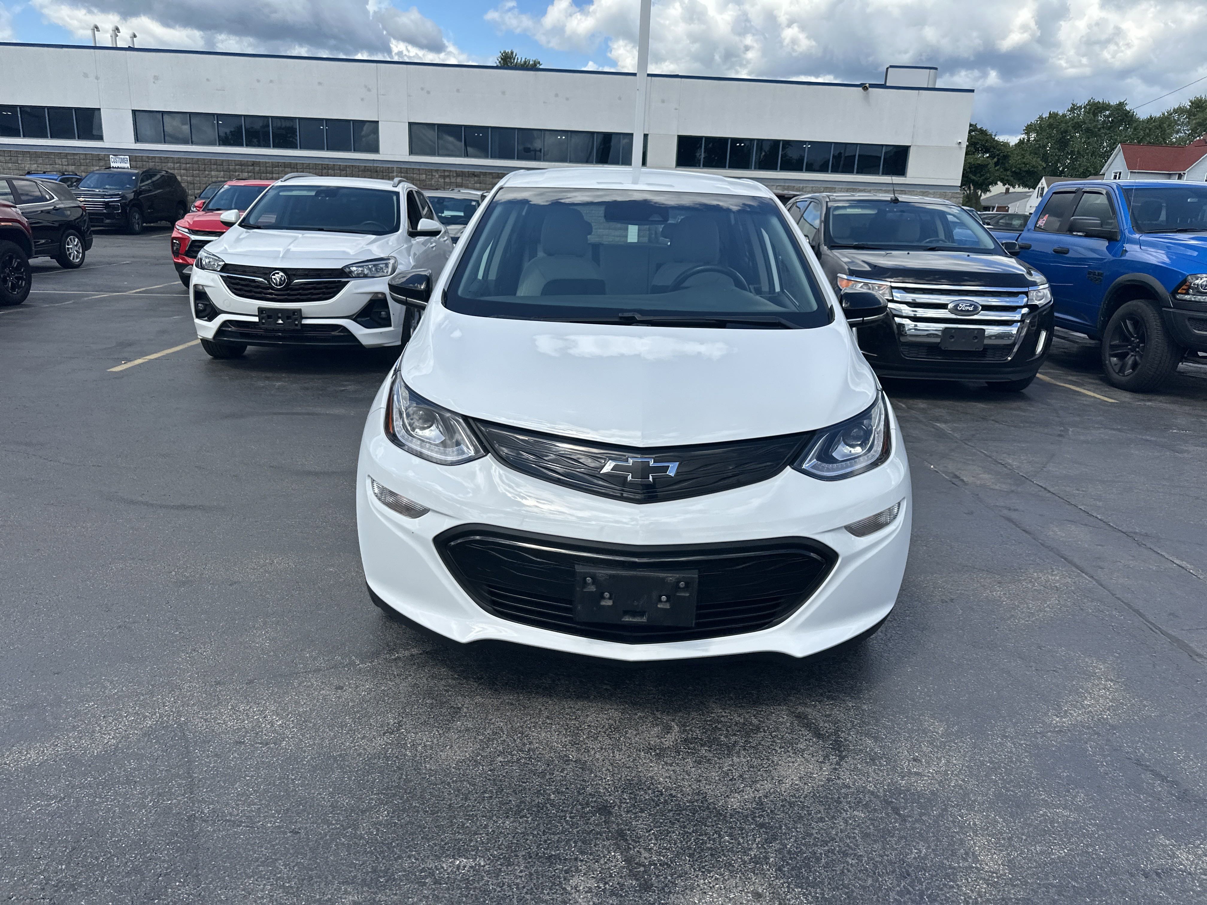 Used 2021 Chevrolet Bolt EV LT with VIN 1G1FY6S09M4103735 for sale in Kenmore, NY
