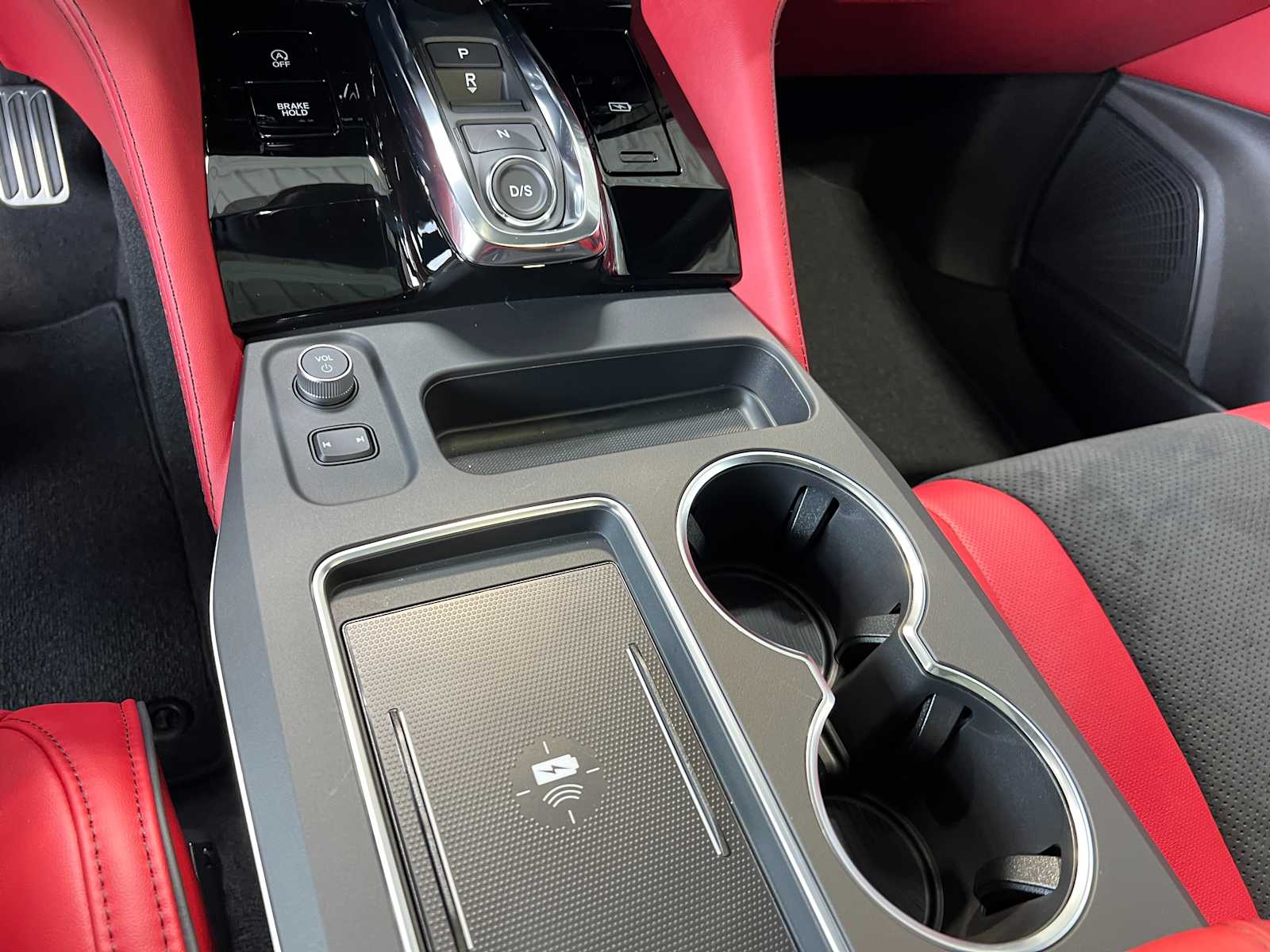 2026 Acura MDX SH-AWD A-Spec photo 18