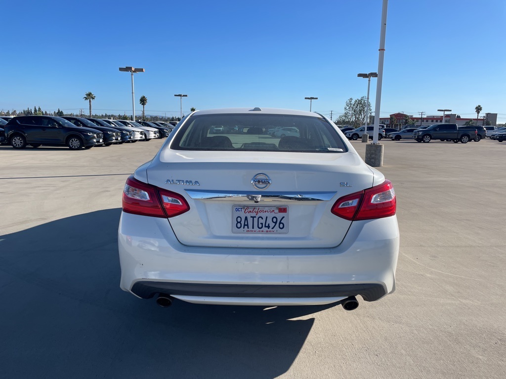 2017 Nissan Altima 2.5 SL photo 3