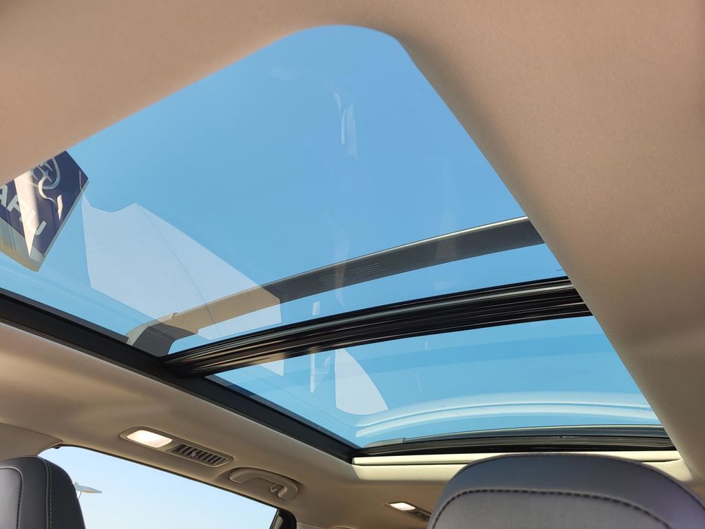 2025 Subaru Ascent Onyx Edition photo 6