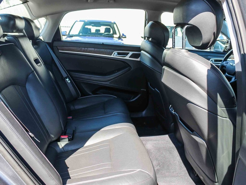 2015 Hyundai Genesis 5.0 photo 18
