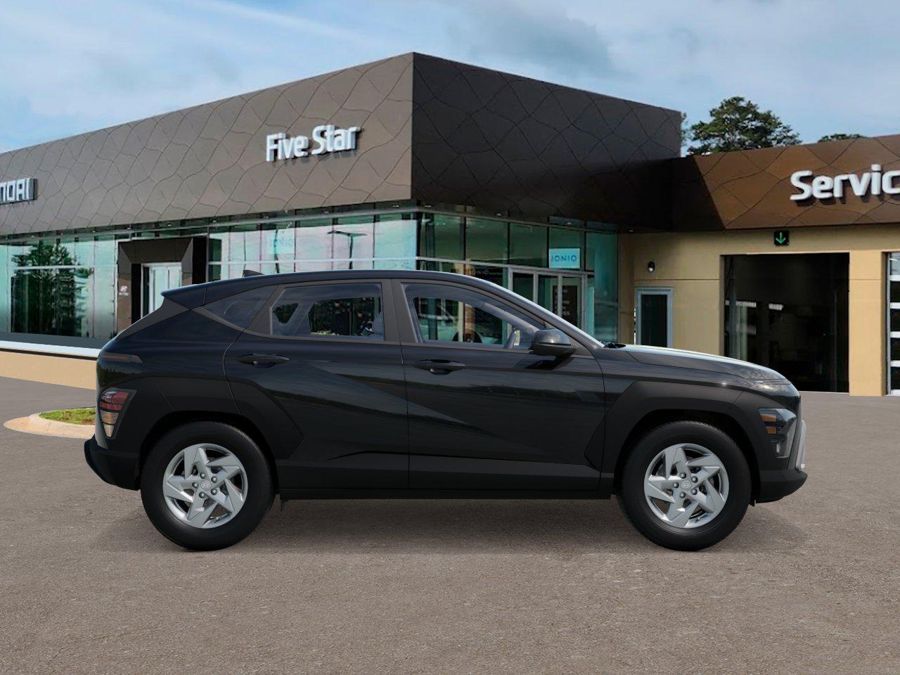 2026 Hyundai Kona SE photo 2