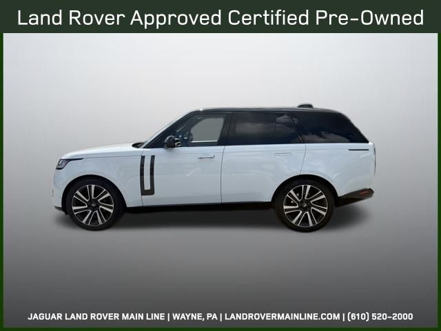 2023 Land Rover Range Rover SE photo 2
