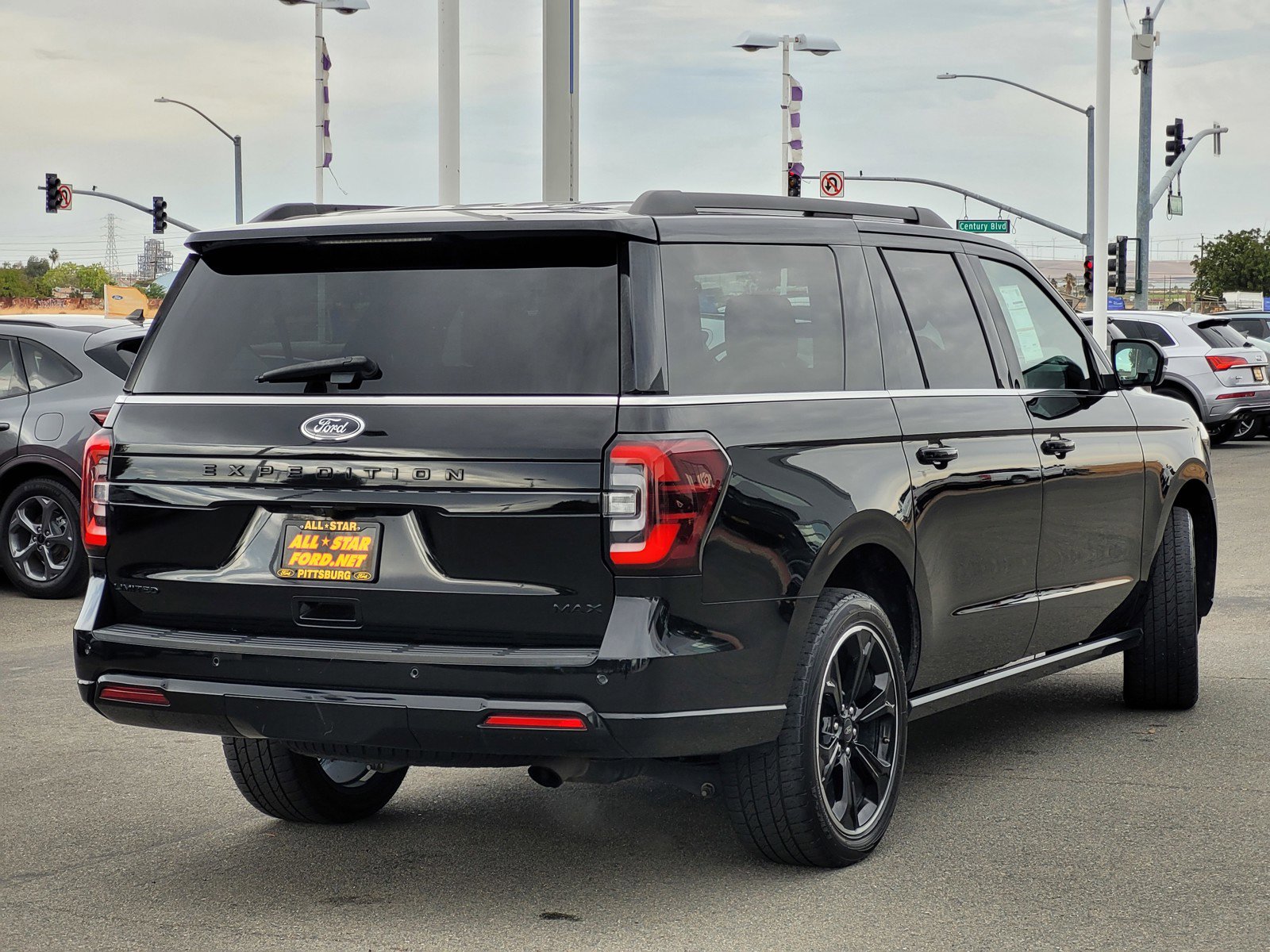 2022 Ford Expedition MAX Limited photo 4