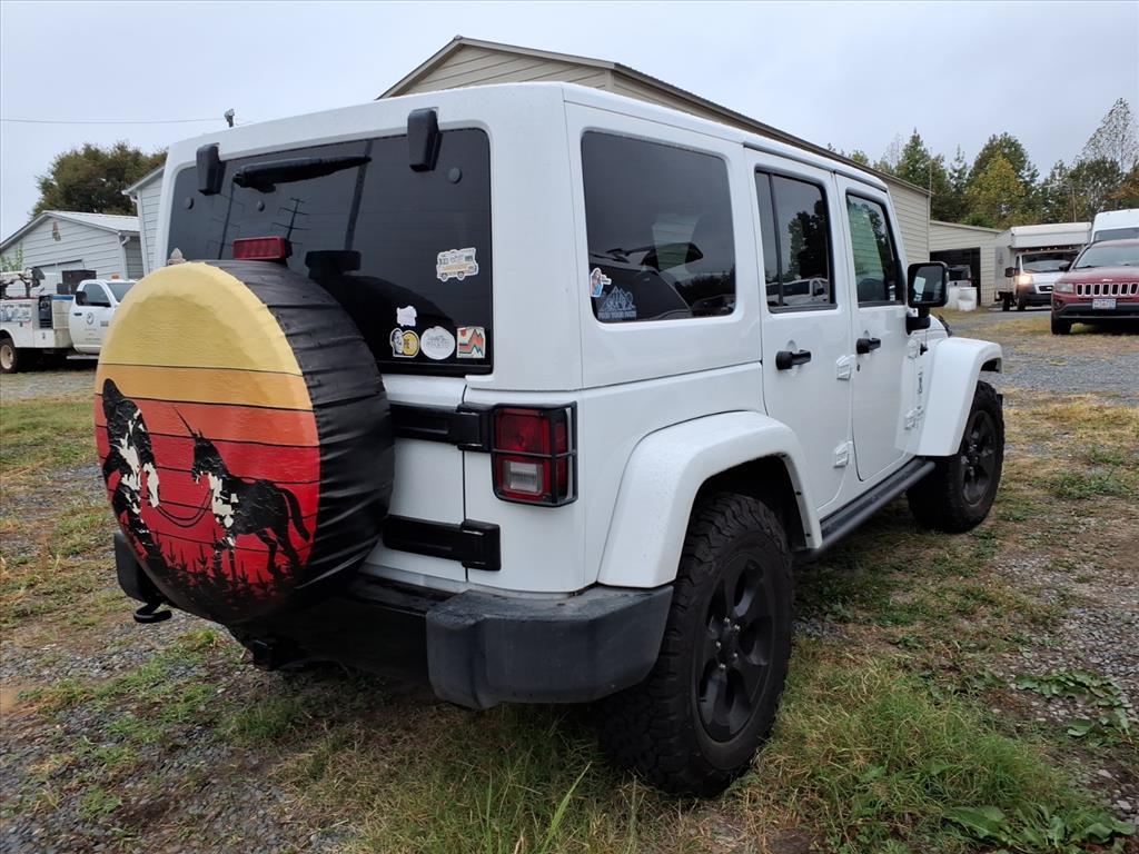 2015 Jeep Wrangler Unlimited Altitude photo 6