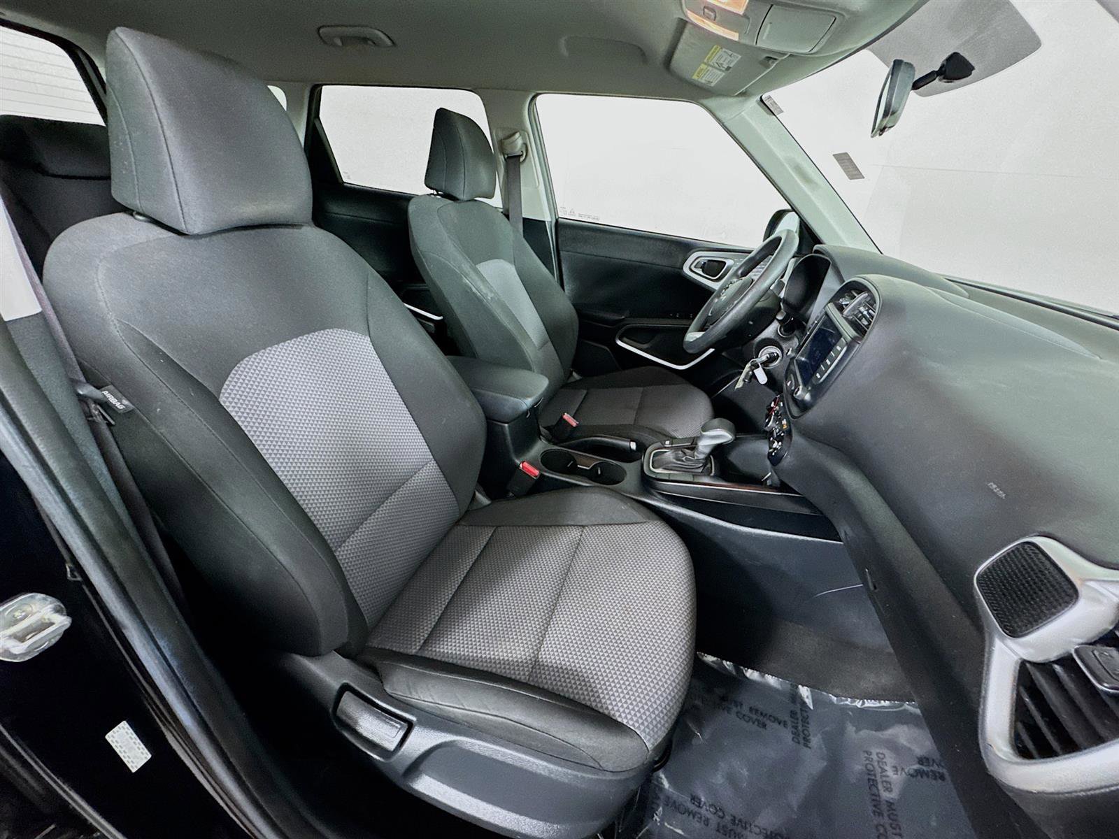 2022 Kia Soul LX photo 21