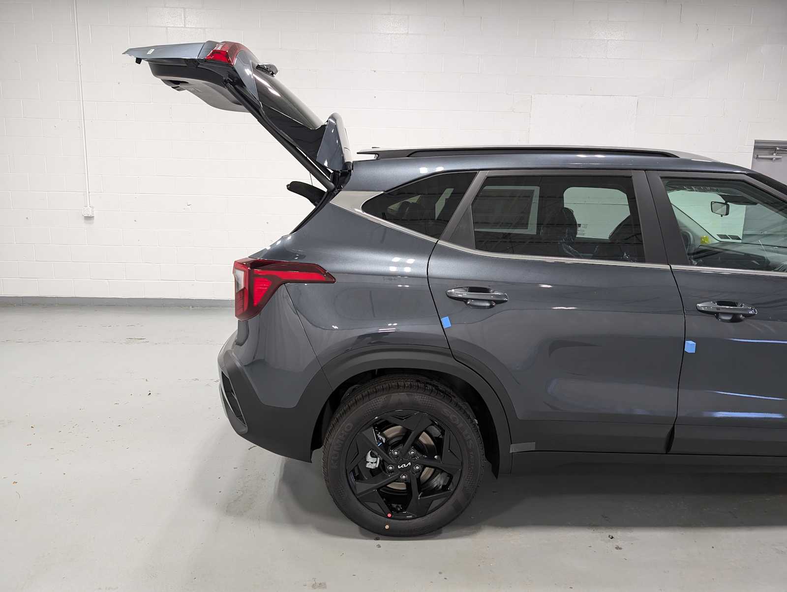 2026 Kia Seltos EX photo 7