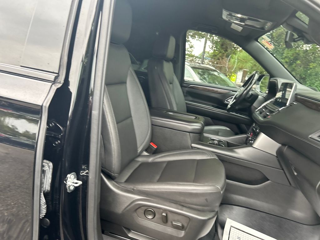 2022 Chevrolet Tahoe Z71 photo 28