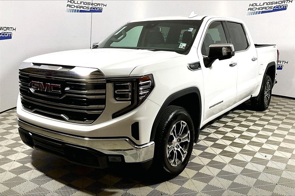2025 GMC Sierra 1500 SLT's photo