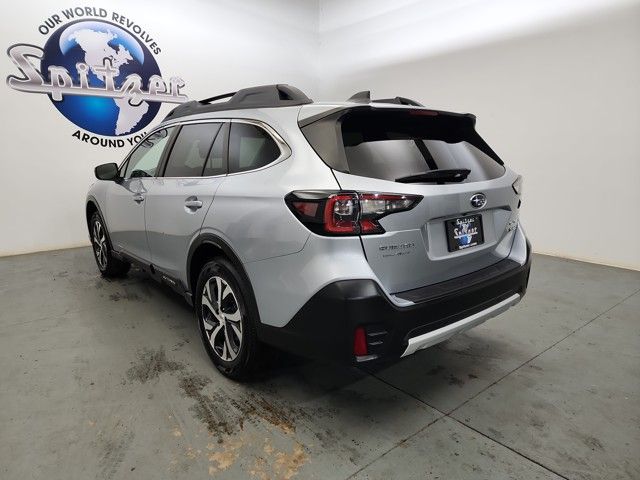 2022 Subaru Outback Limited photo 3