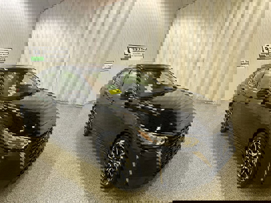 2025 Nissan Sentra SR's photo