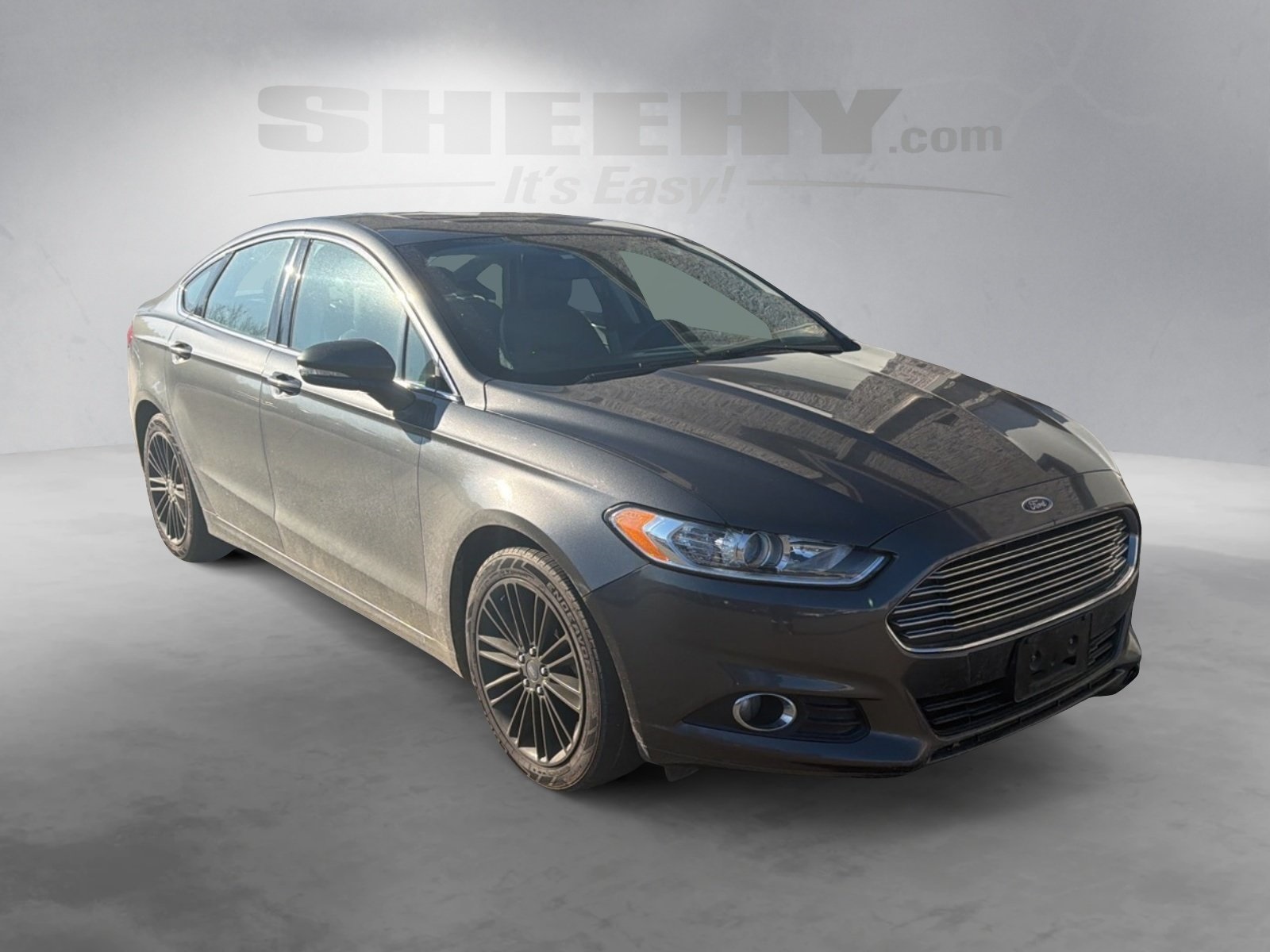 2016 Ford Fusion SE's photo
