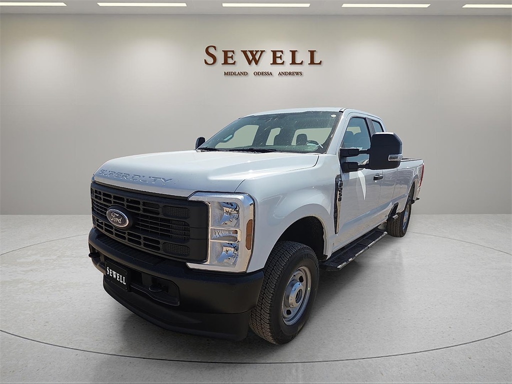 2026 Ford F-250 Super Duty XL's photo