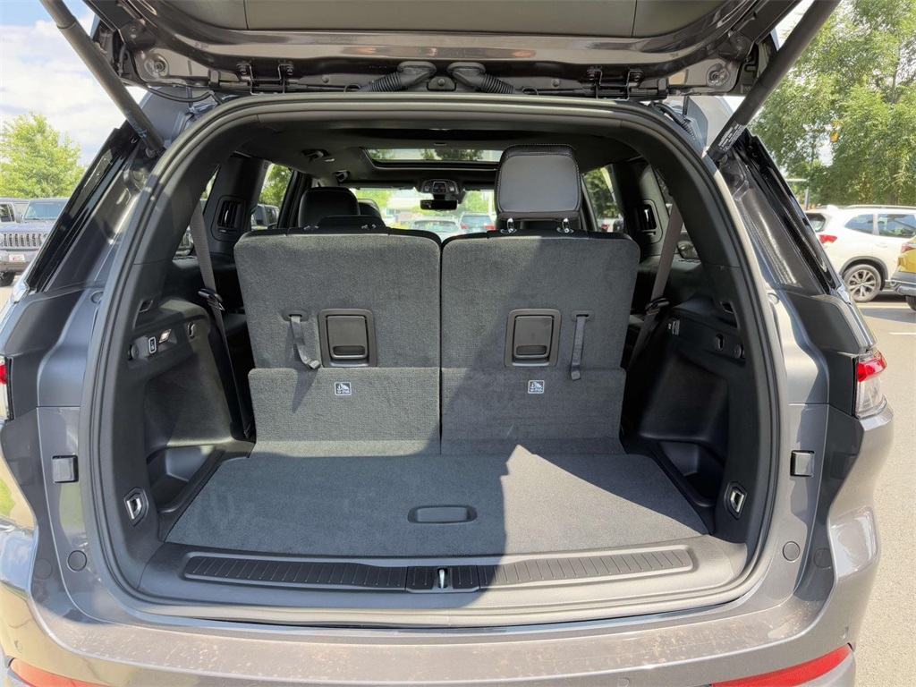 2025 Jeep Grand Cherokee Limited photo 29