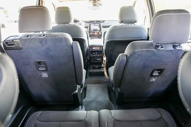 2023 Jeep Grand Cherokee Laredo photo 26