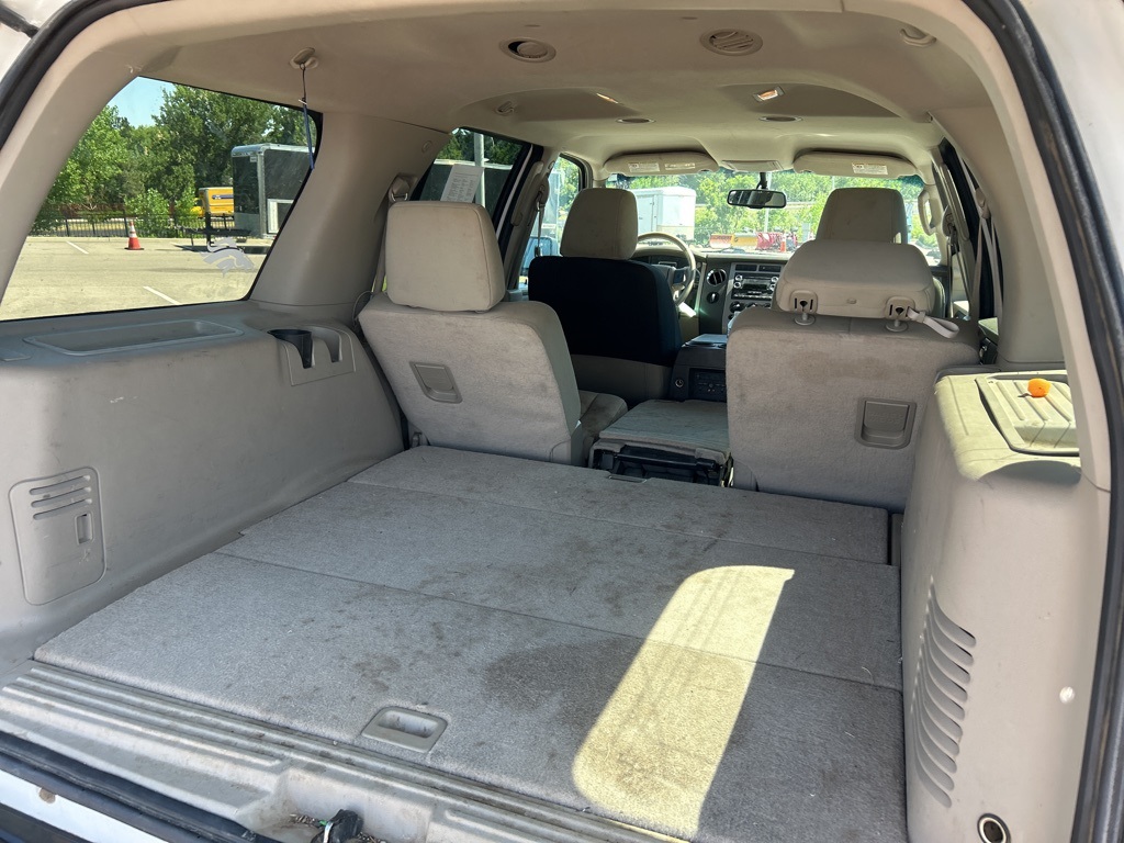 2010 Ford Expedition XLT photo 7