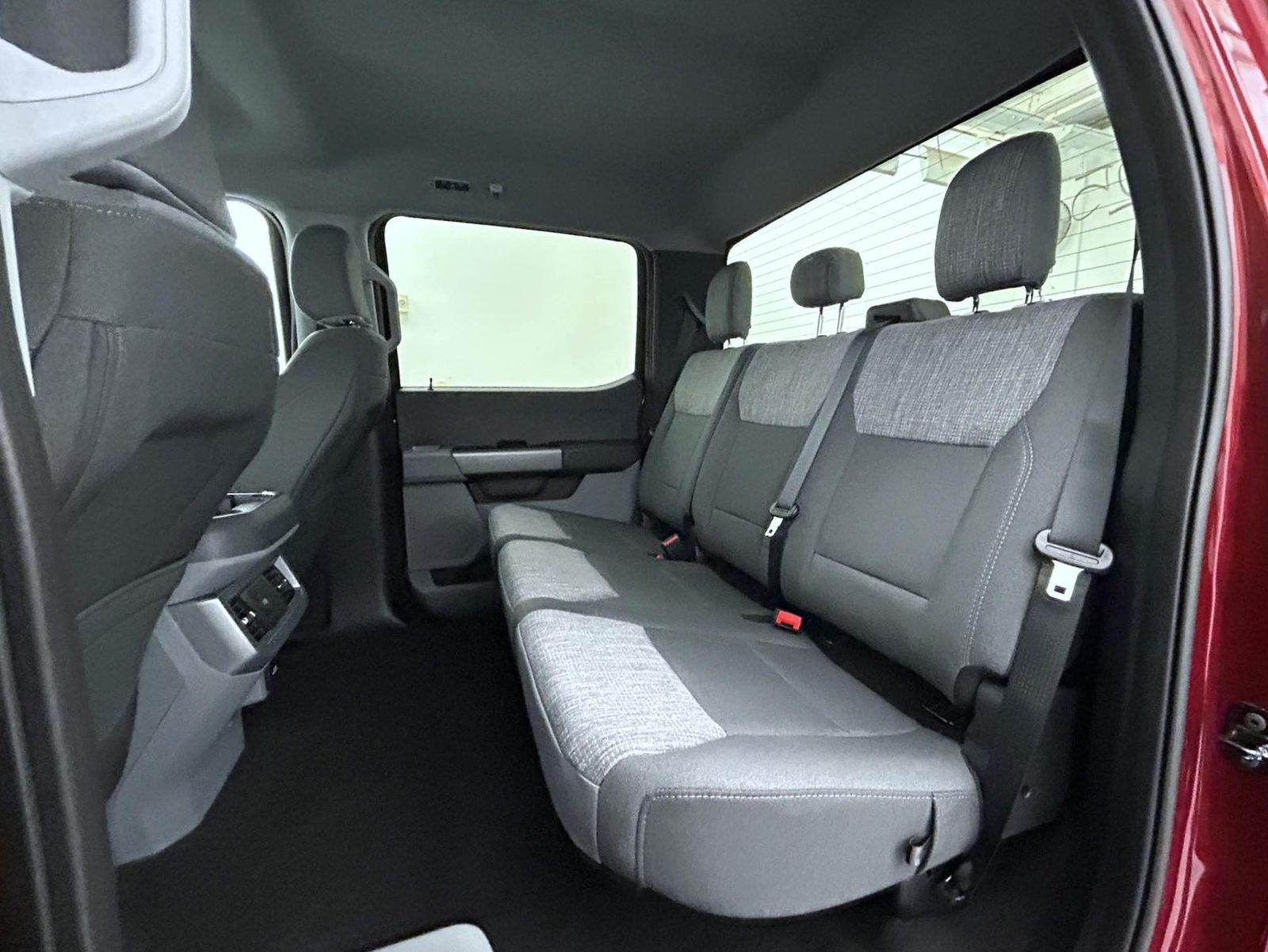 2025 Ford F-250 XLT photo 15