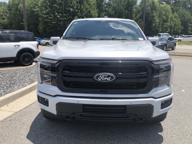 2025 Ford F-150 Lariat photo 3