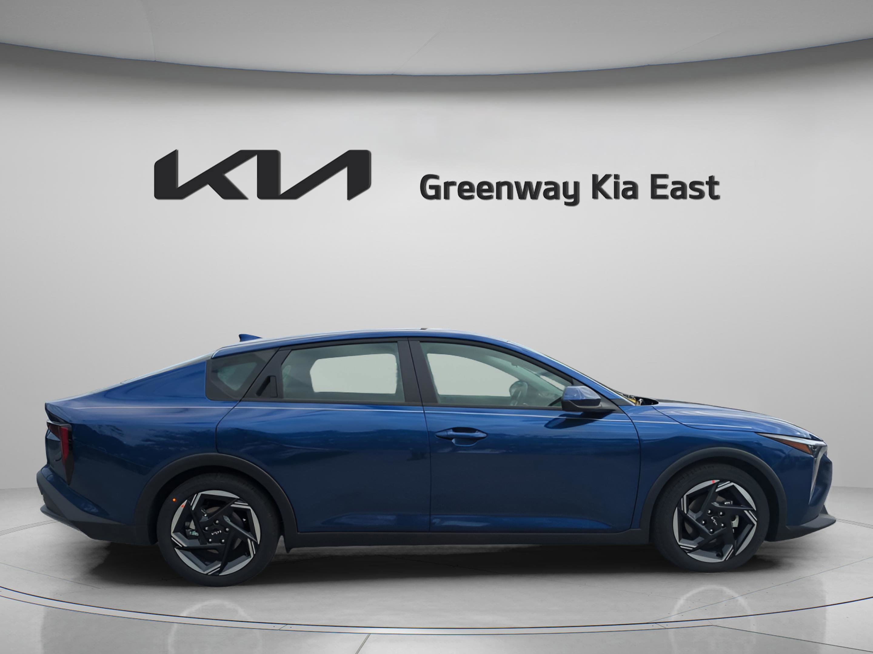 2025 Kia K4 EX photo 8