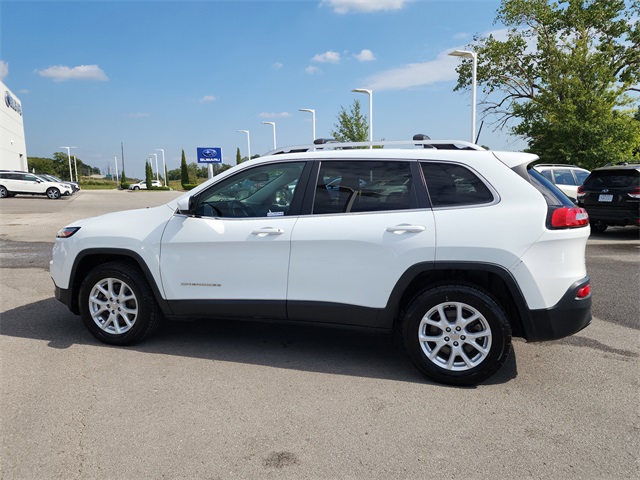2017 Jeep Cherokee Latitude photo 4