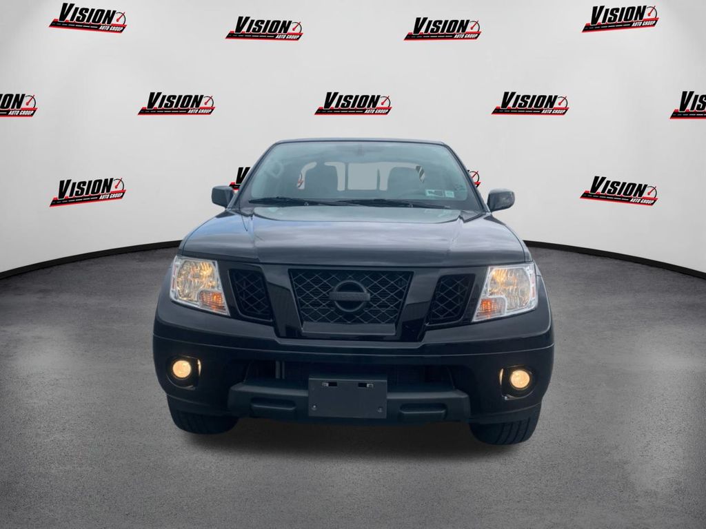 2020 Nissan Frontier SV photo 2